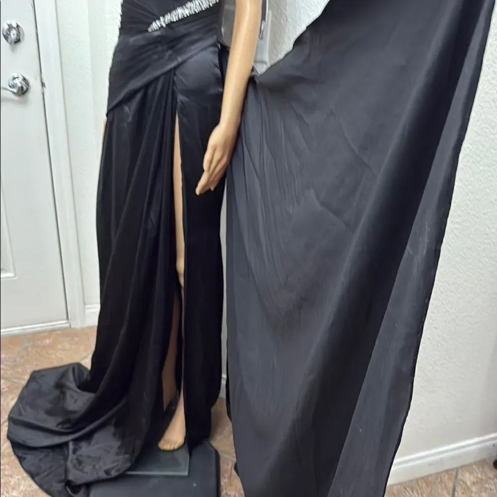 Black Ruched Off-Shoulder Prom Gown - Picture 7 of 17